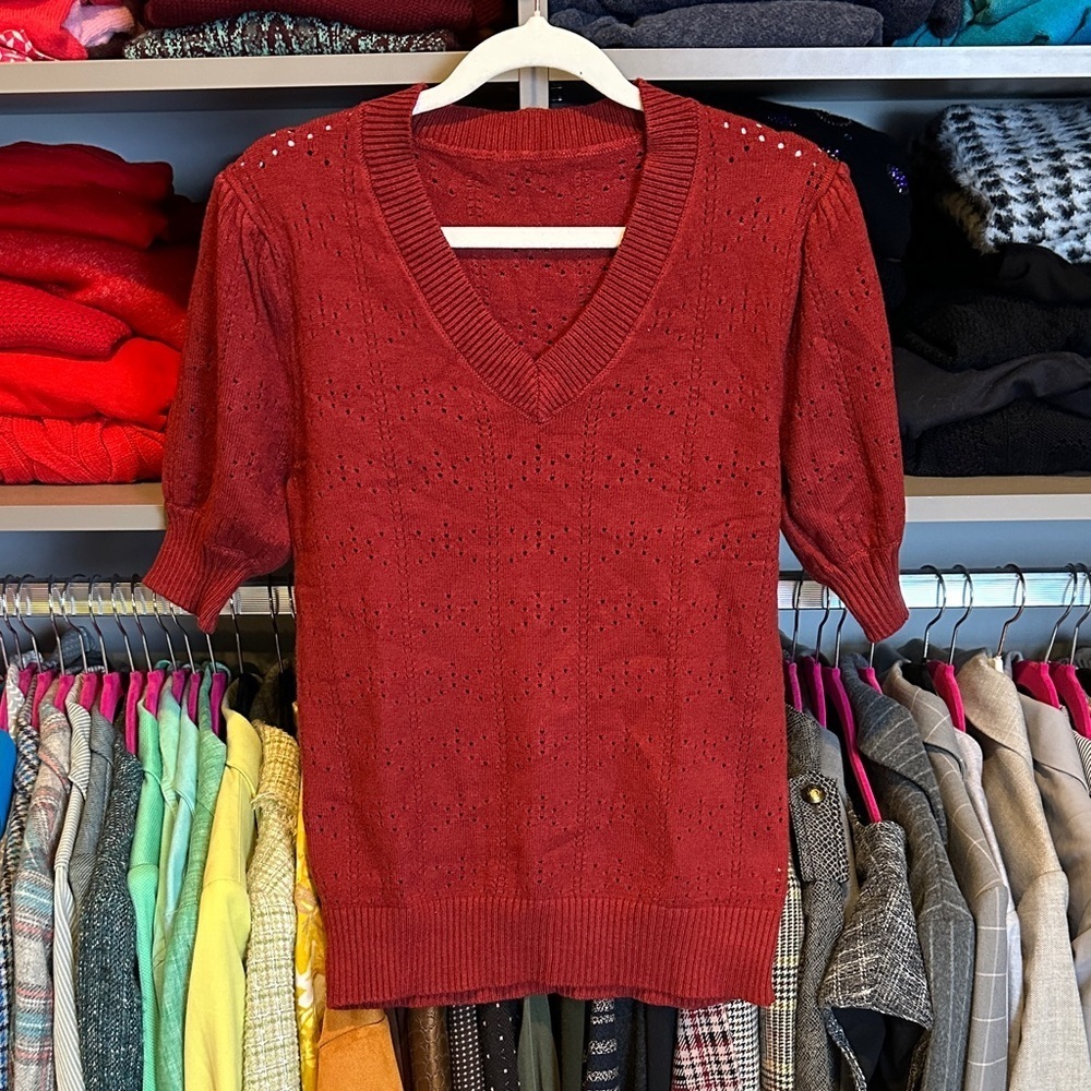 Unbranded burgundy short puff sleeve v neck sweater size S